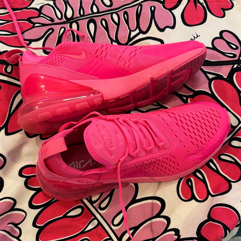Nike Air Max 270 Hyper Pink